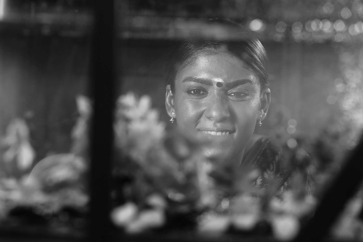 Lady-superstar-Nayanthara-from-Airaa-kjr_studios-HD-Stills 12